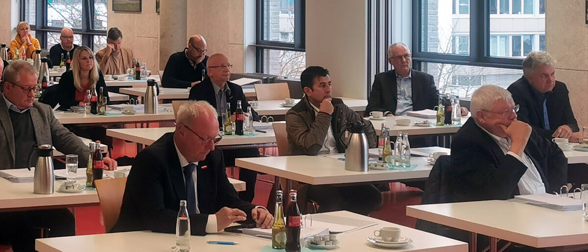Handwerk bleibt stabiler Faktor Handwerk bleibt stabiler Faktor