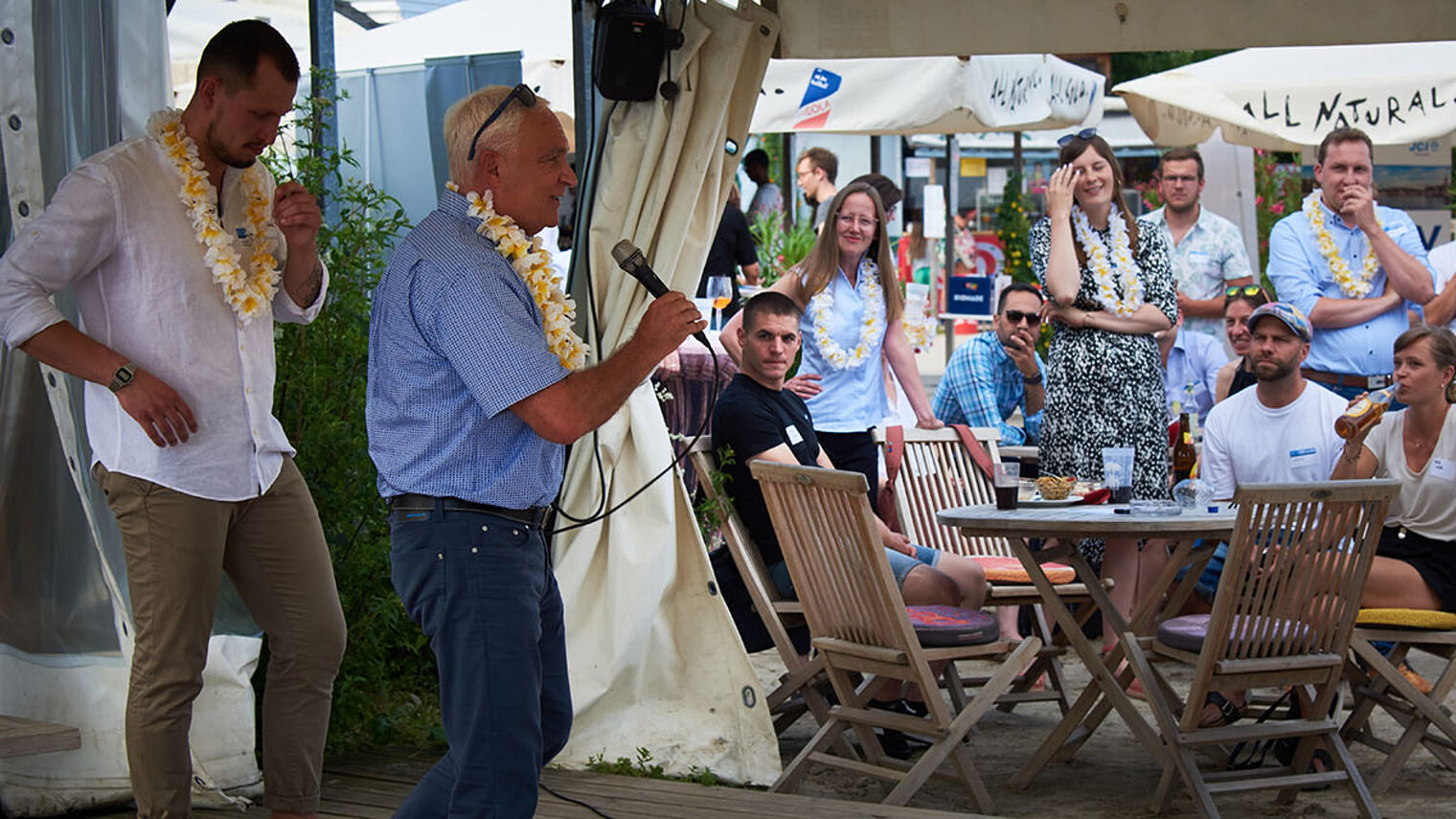 Redner vor dem Publikum des Startup Beachs im vergangenen Jahr