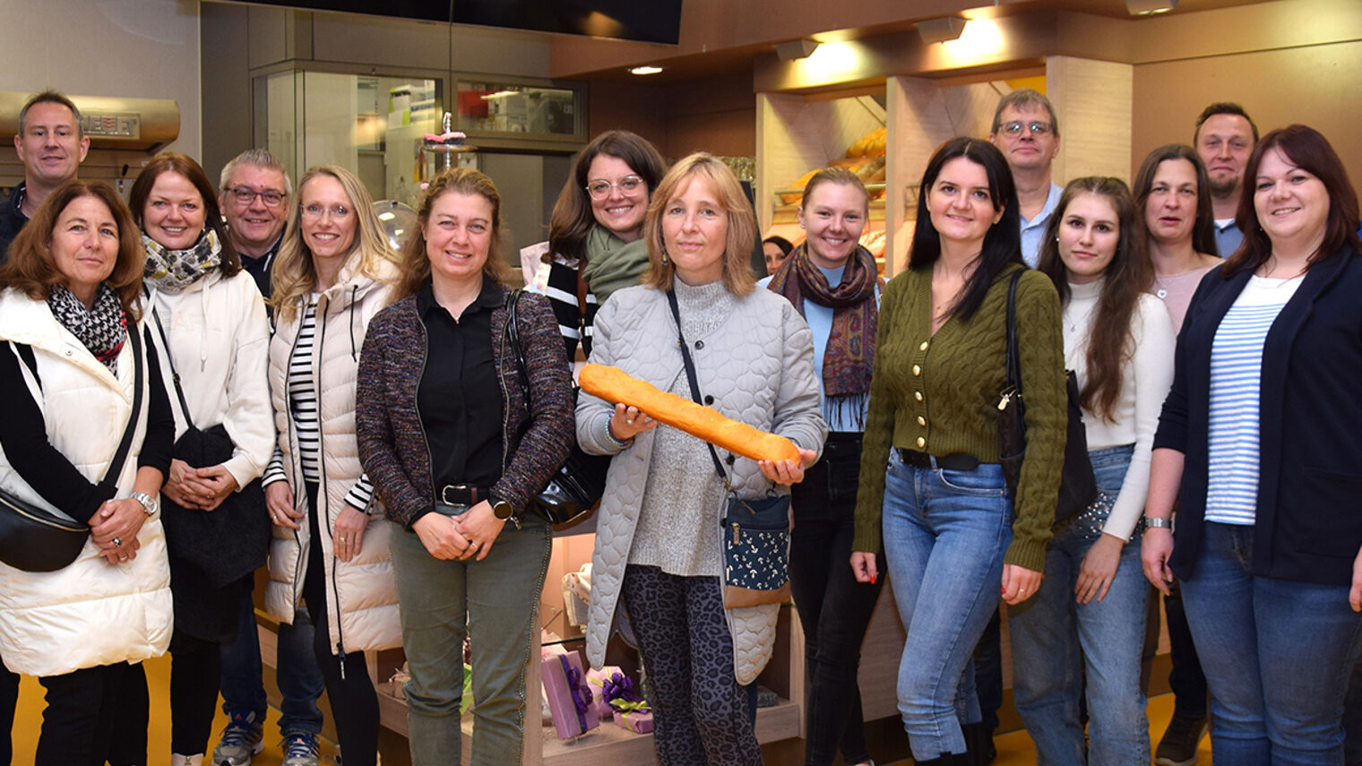 Gruppenbild der Berufsberater der Agentur für Arbeit Montabaur gemeinsam mit den HwK-Berufscoaches