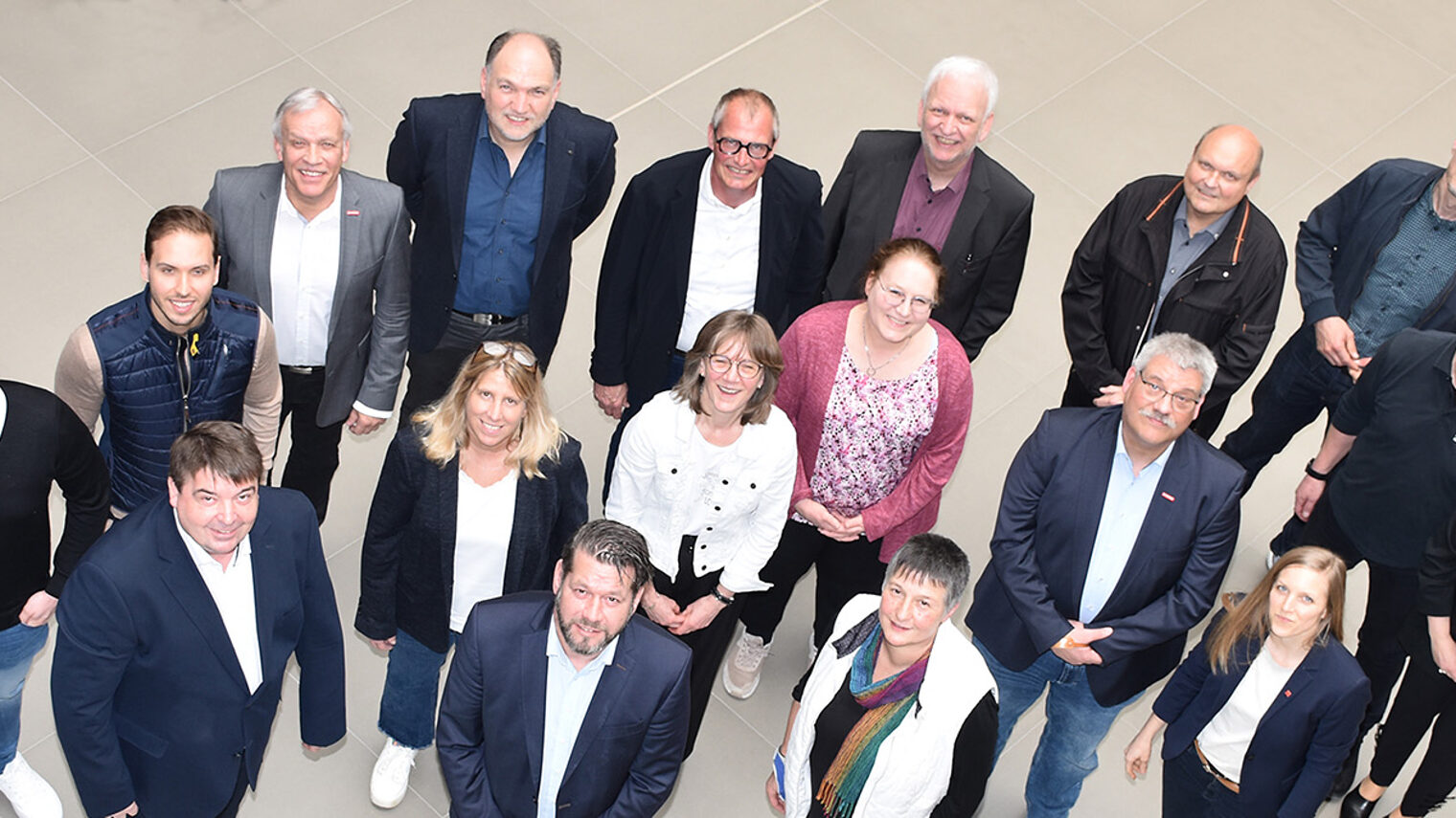 Mitglieder des Berufsbildungsausschusses und Sitzungsteilnehmer 