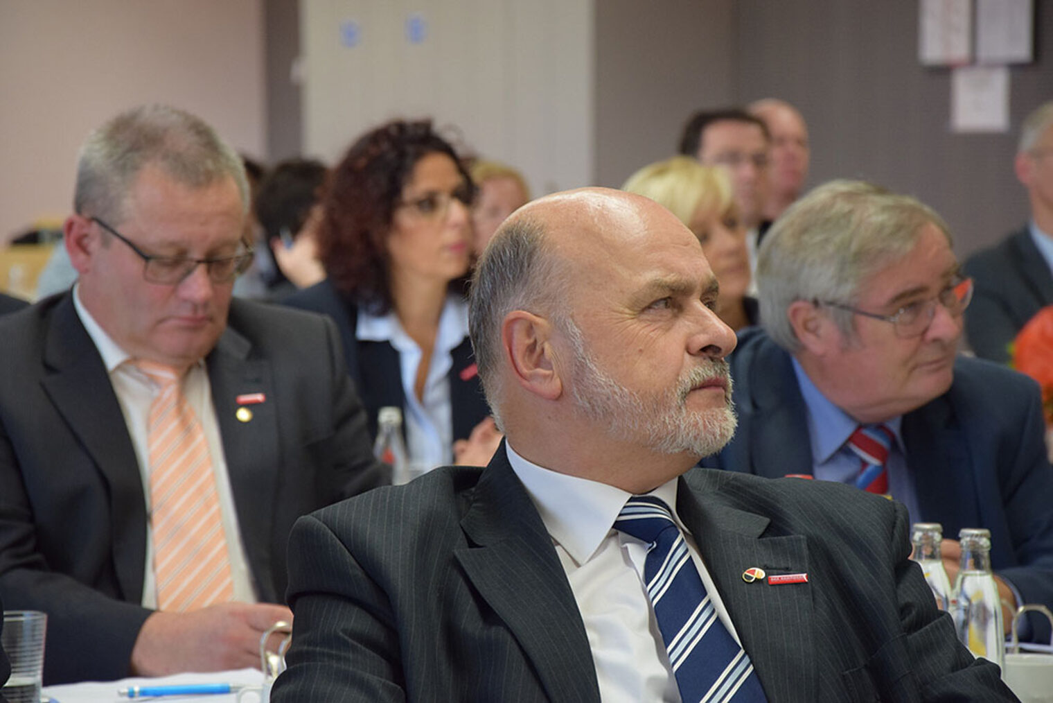 Die Mitglieder der HwK-Vollversammlung