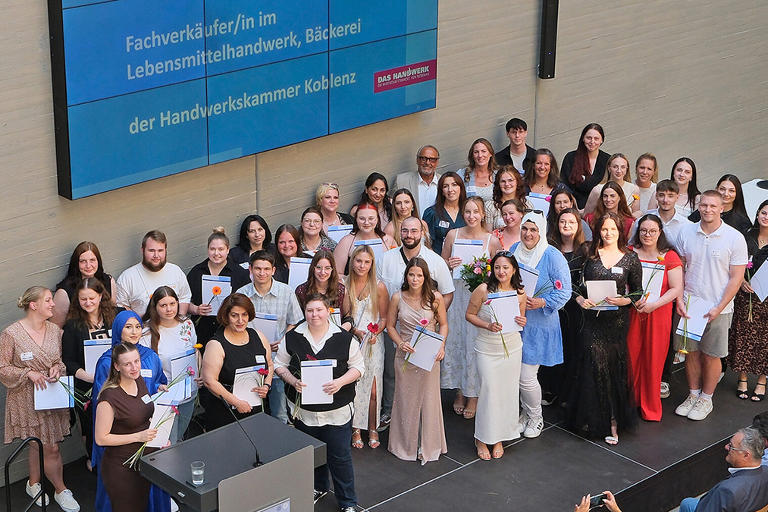 Gruppenfoto von der Freisprechungsfeier