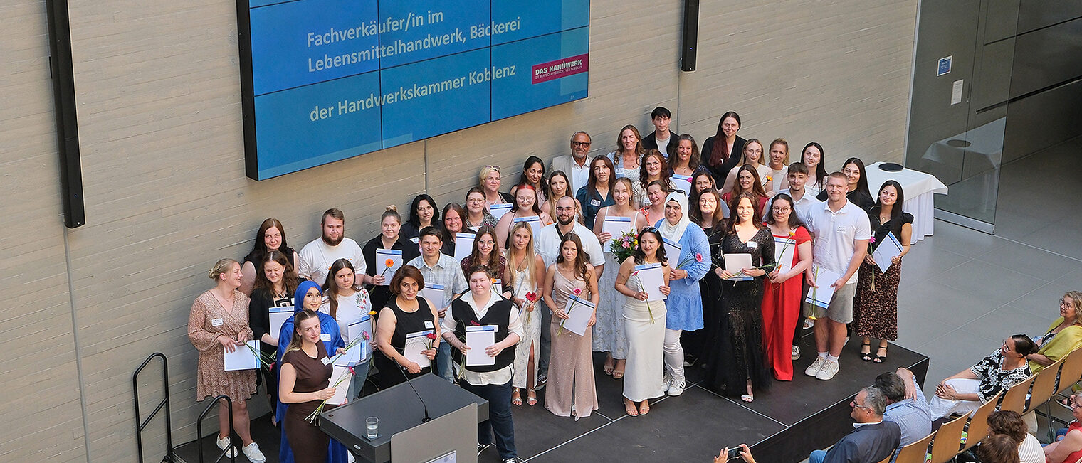 Gruppenfoto von der Freisprechungsfeier