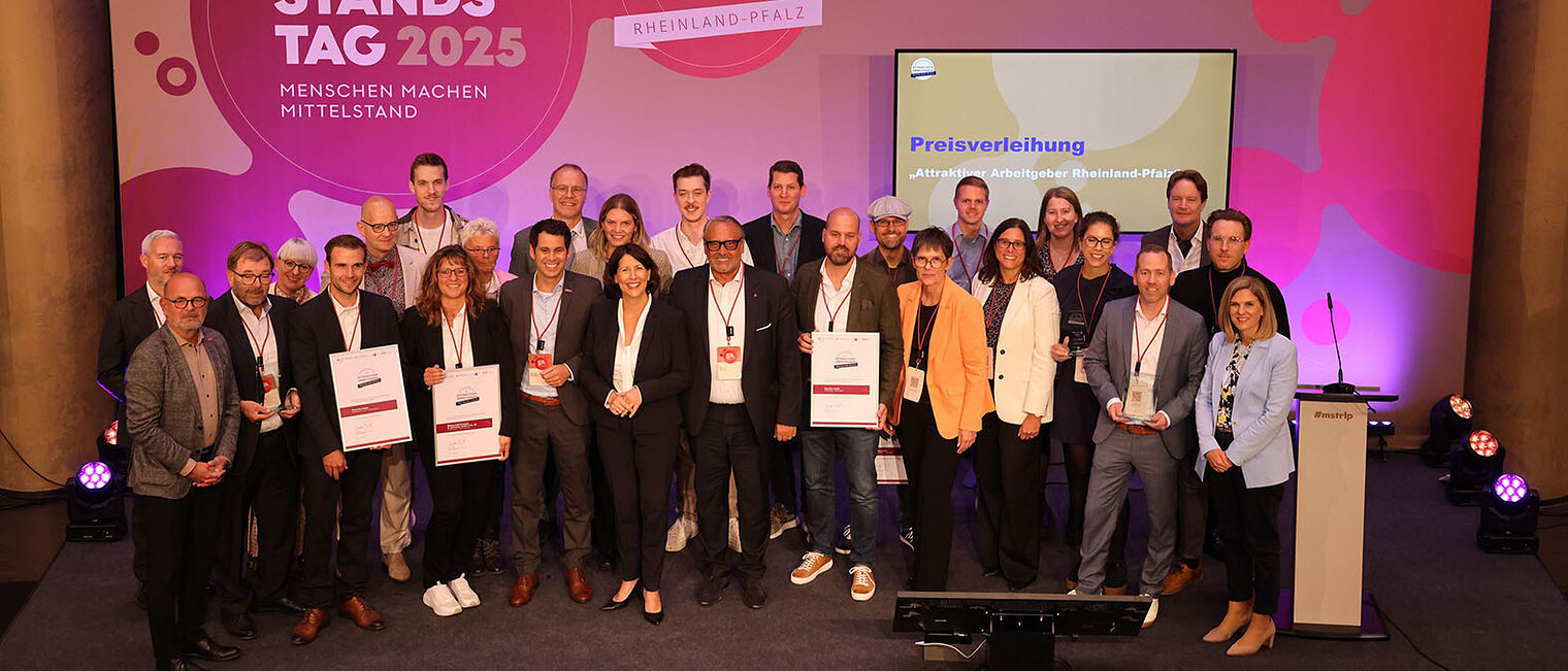 Gruppenfoto von der Auszeichnung Gruppenfoto von der Auszeichnung