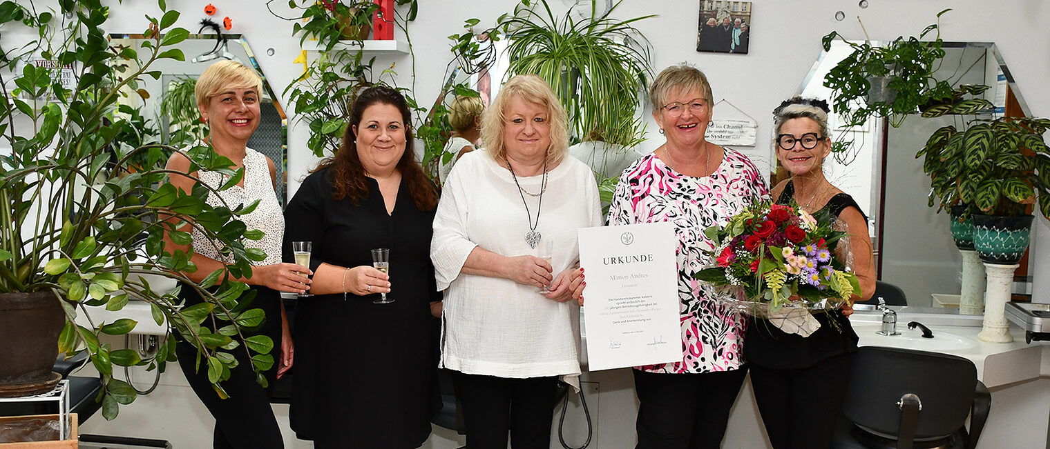 Gruppenfoto mit Alexandra Rieger, Natalia Matvieieva, Sabrina Klumb, Heike Göhl und Marion Andres Gruppenfoto mit Alexandra Rieger, Natalia Matvieieva, Sabrina Klumb, Heike Göhl und Marion Andres