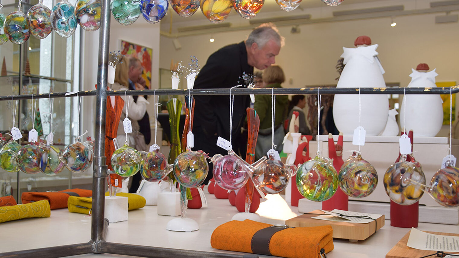 Blick in die Ausstellung am Eröffnungstag