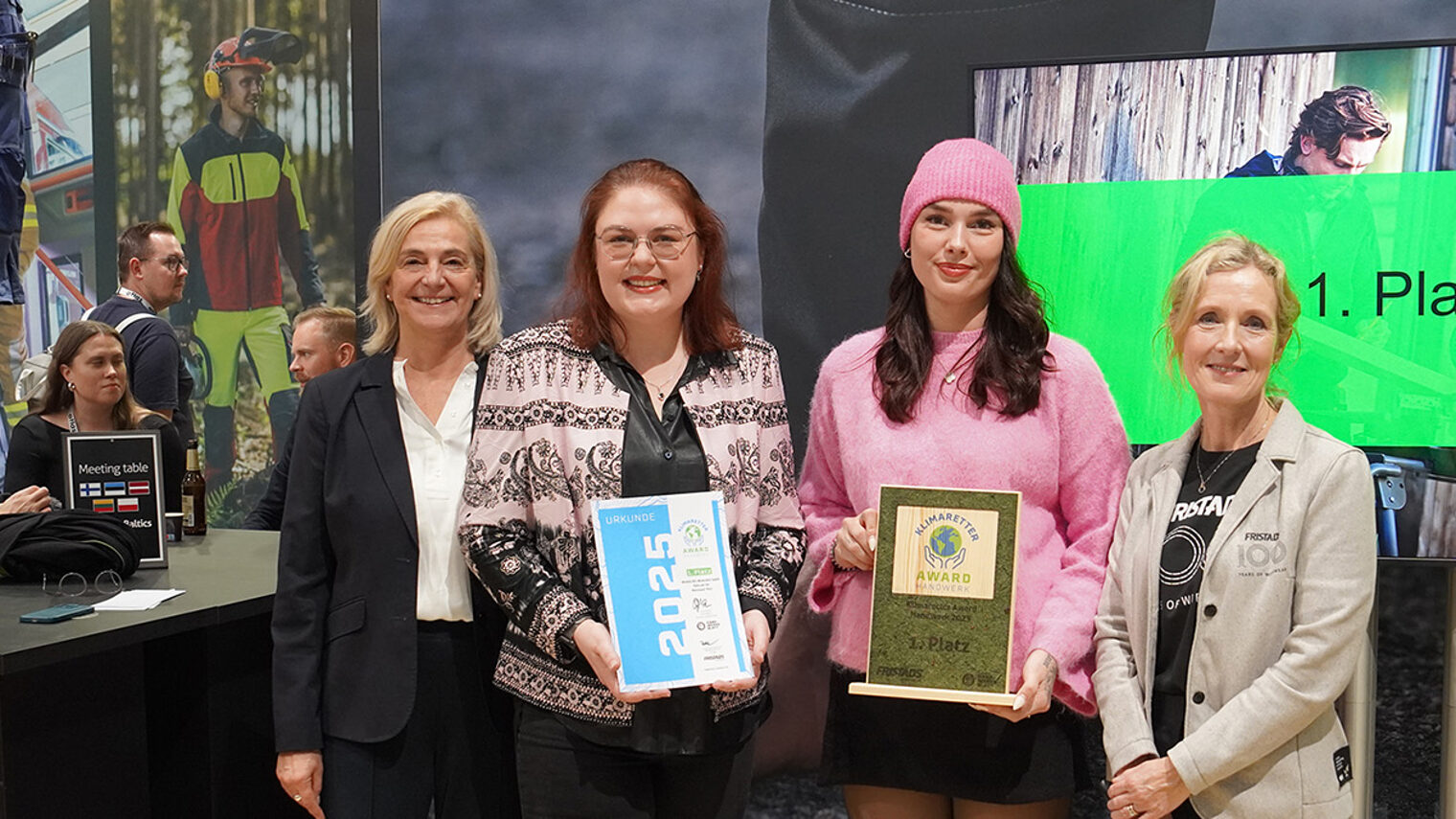 Petra Öberg Gustafsson, Claudia Stemick, Janine Alflen und Daria Gläser bei der Preisvergabe