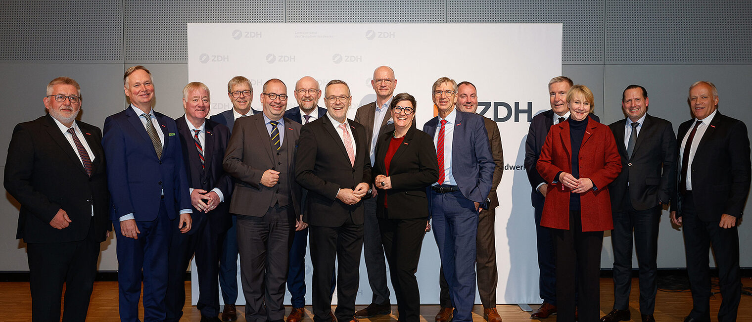 Gruppenbild des Präsidiums des ZDH
