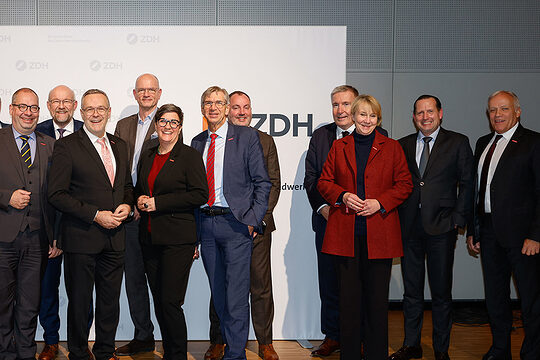Gruppenbild des Präsidiums des ZDH