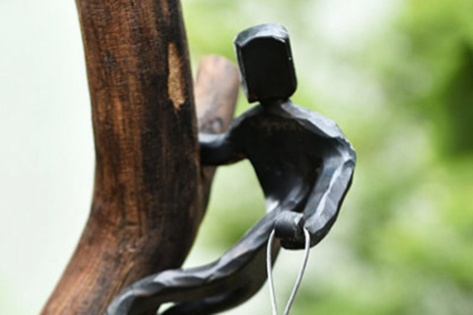 Foto das eine künstlerische Skulptur zeigt