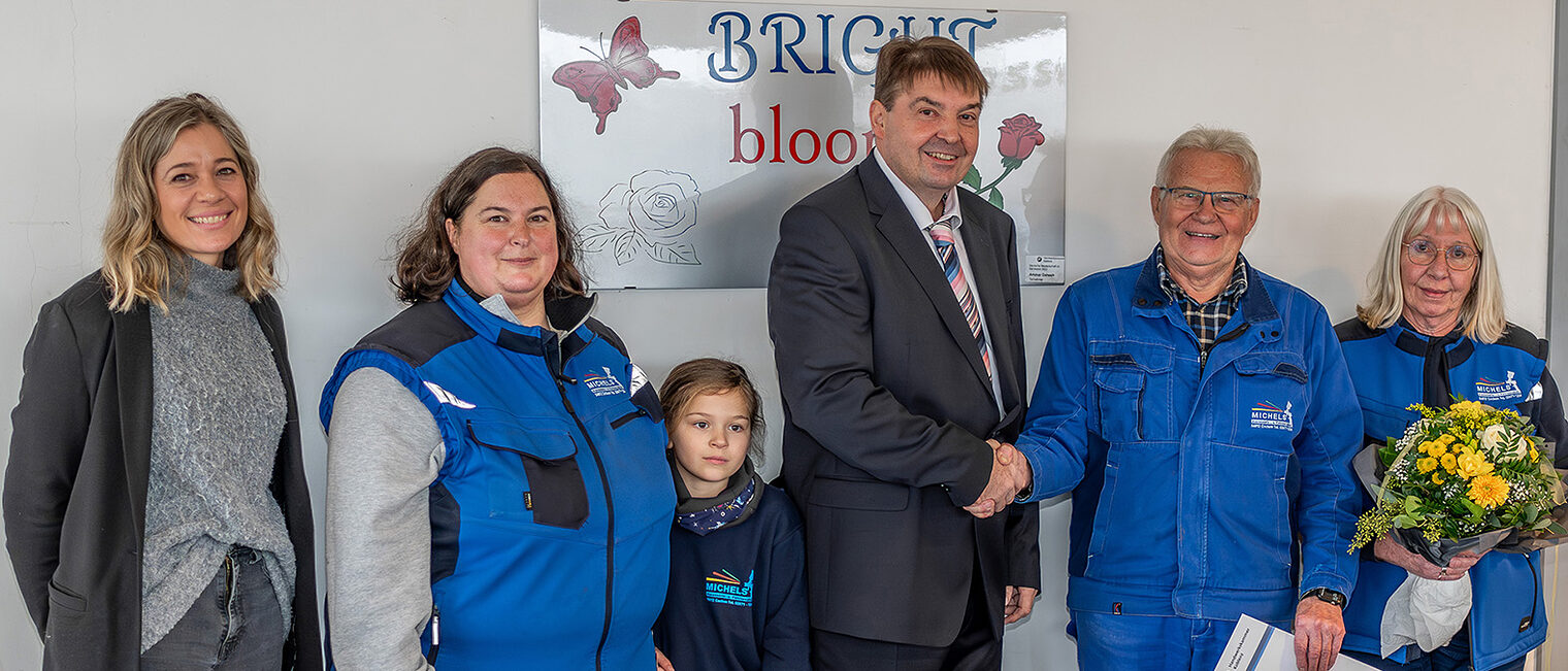 Gruppenbild bei der Übergabe des Goldenen Meisterbriefes