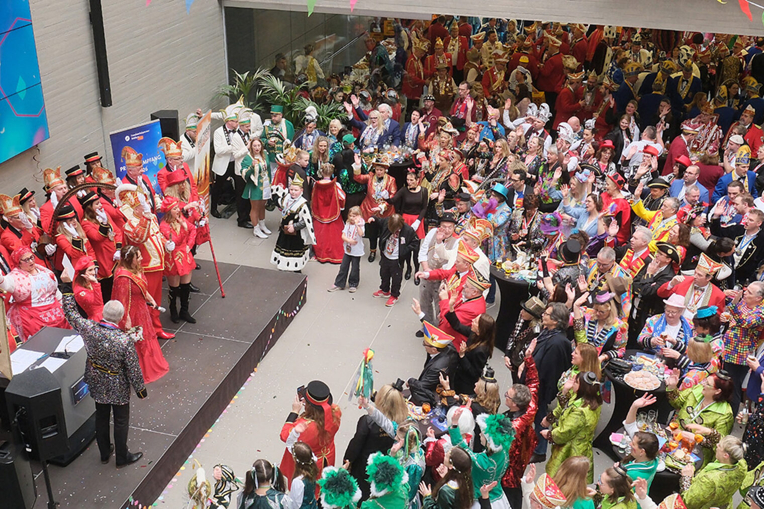 600 Gäste, 51 Karnevalsvereine und 21 Tollitäten feiern im Zentrum für Ernährung und Gesundheit der HwK Koblenz