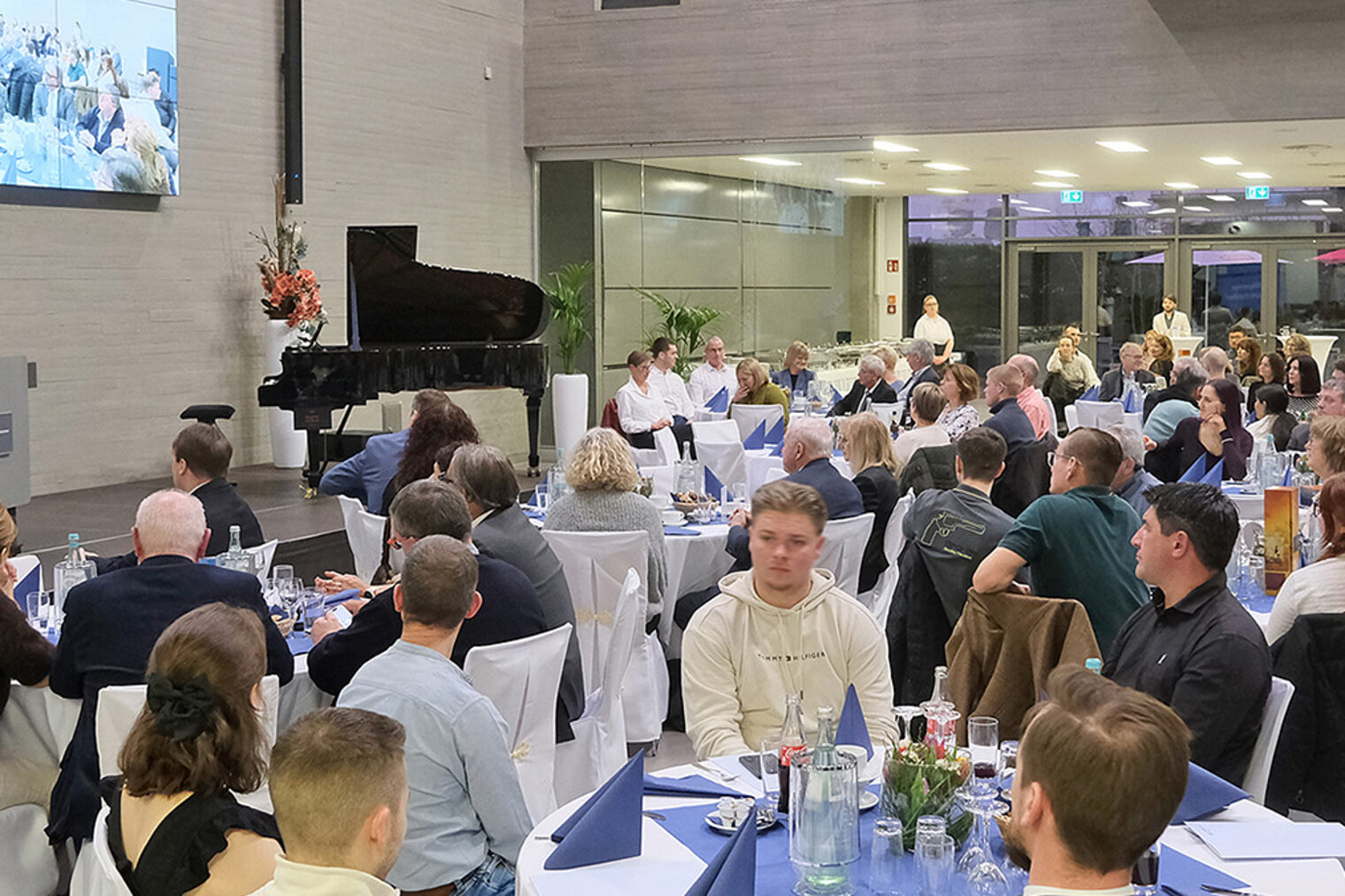 Gäste der Veranstaltung während der Rede von HwK-Präsident Kurt Krautscheid