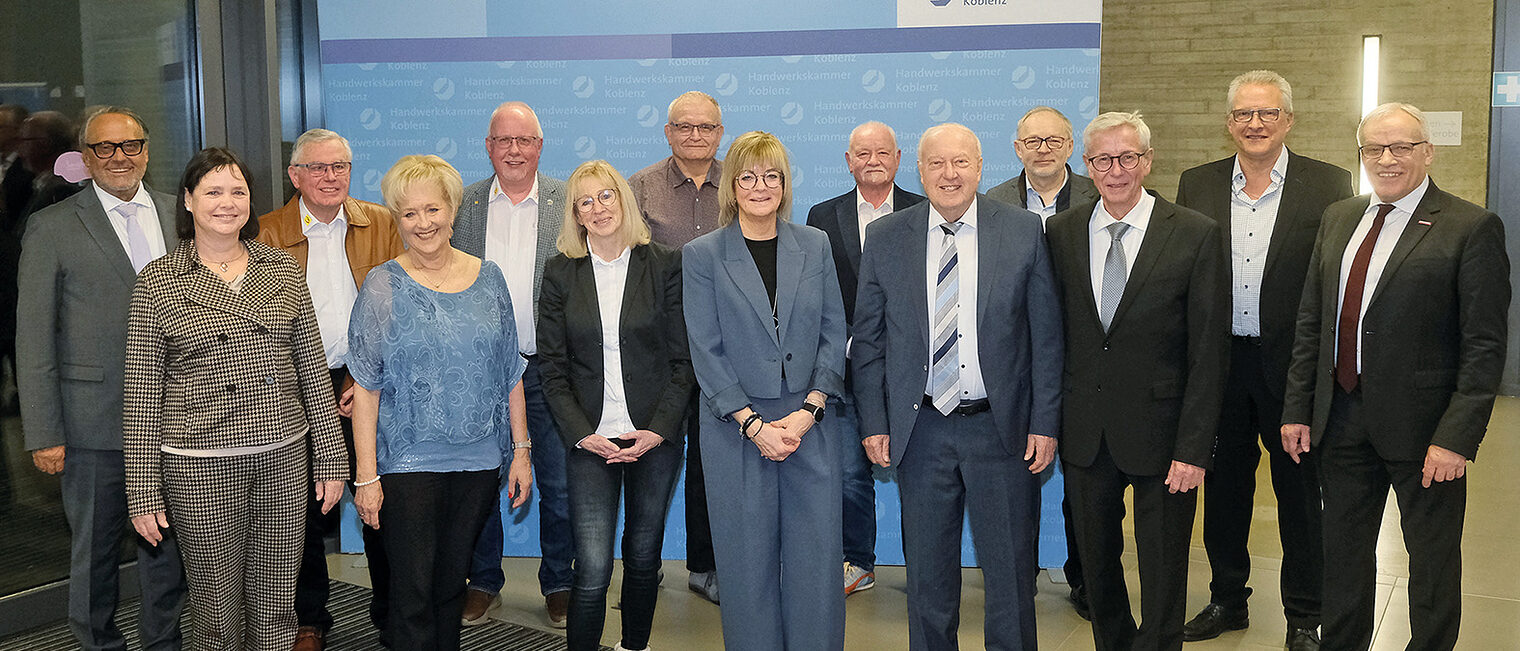 Gruppenbild der Ehrennadelträger