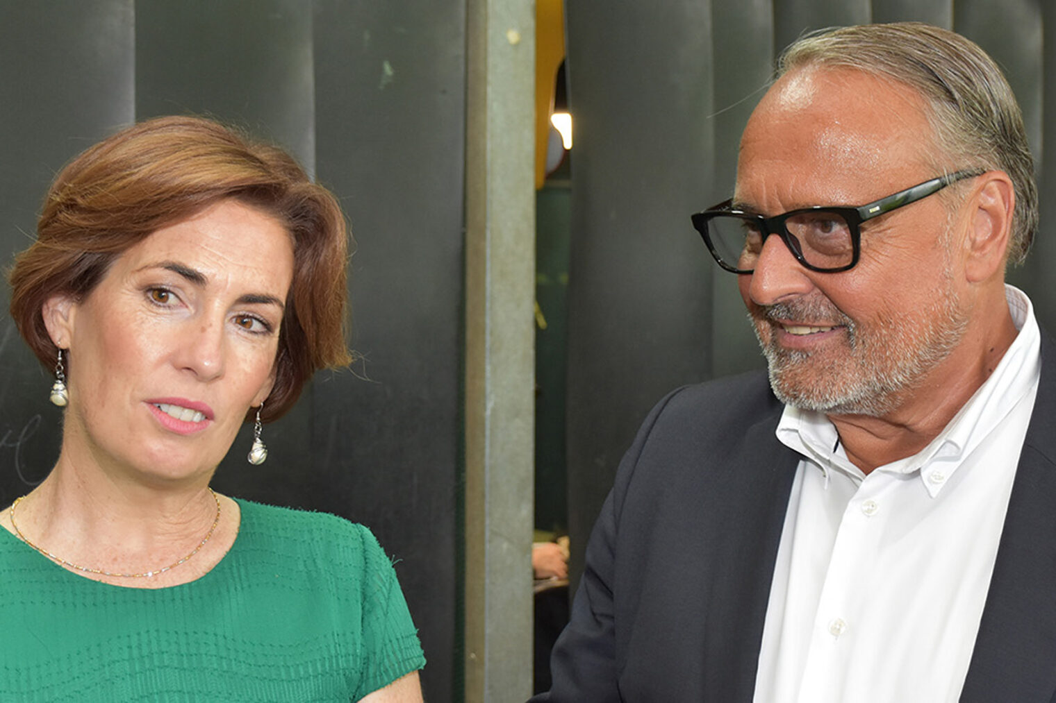 HwK-Hauptgeschäftsführer Ralf Hellrich und die irische Bildungsministerin Hildegarde Naughton