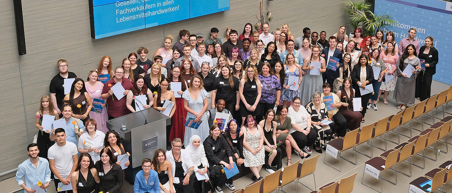 Gruppenfoto von der Freisprechungsfeier