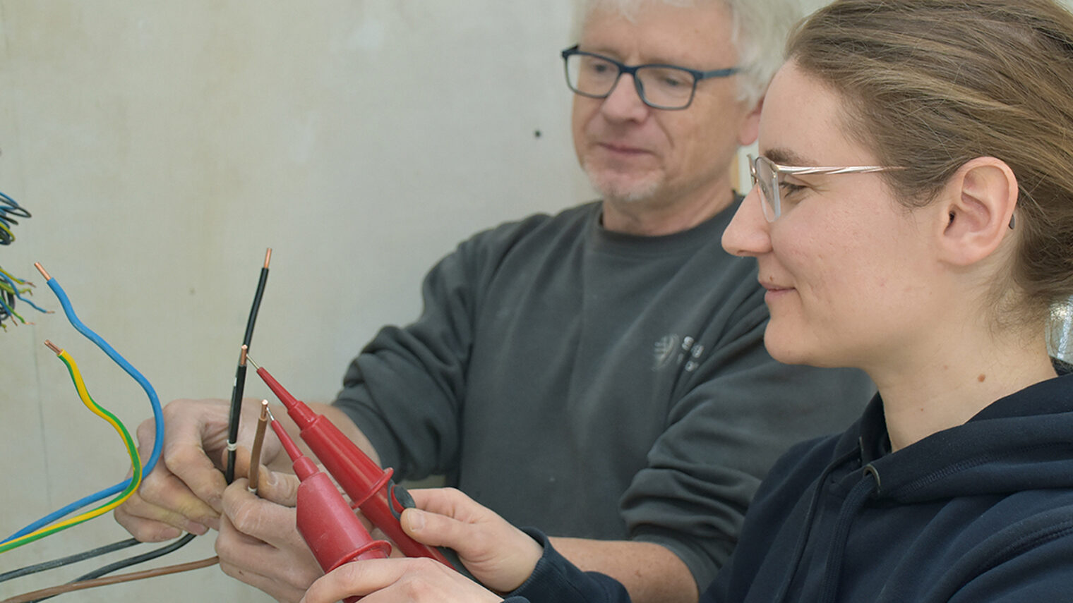 Bild mit Christine Vogel aus dem Unternehmen Elektrotechnik Schürg
