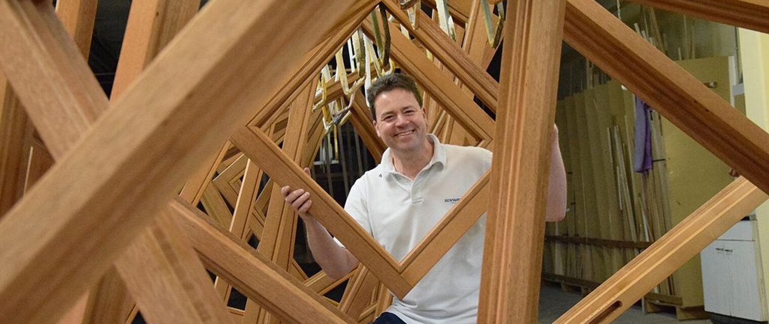 Thilo Schwarz leitet das gleichnamige, 1624 gegründete Fensterbauunternehmen aus Holzappel.