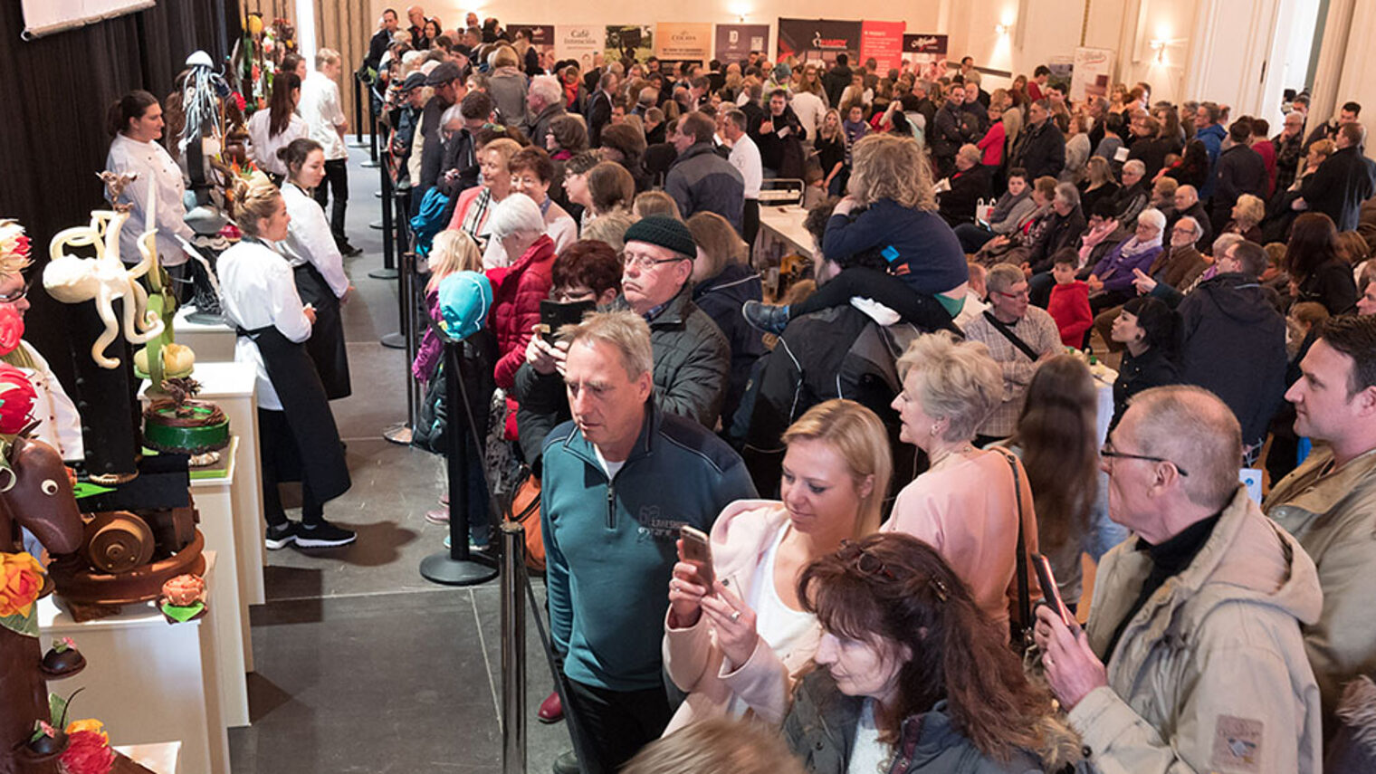 Über 5.000 Besucher bei der Premiere des "Championnats du Chocolat à Coblence" im Koblenzer Schloss.