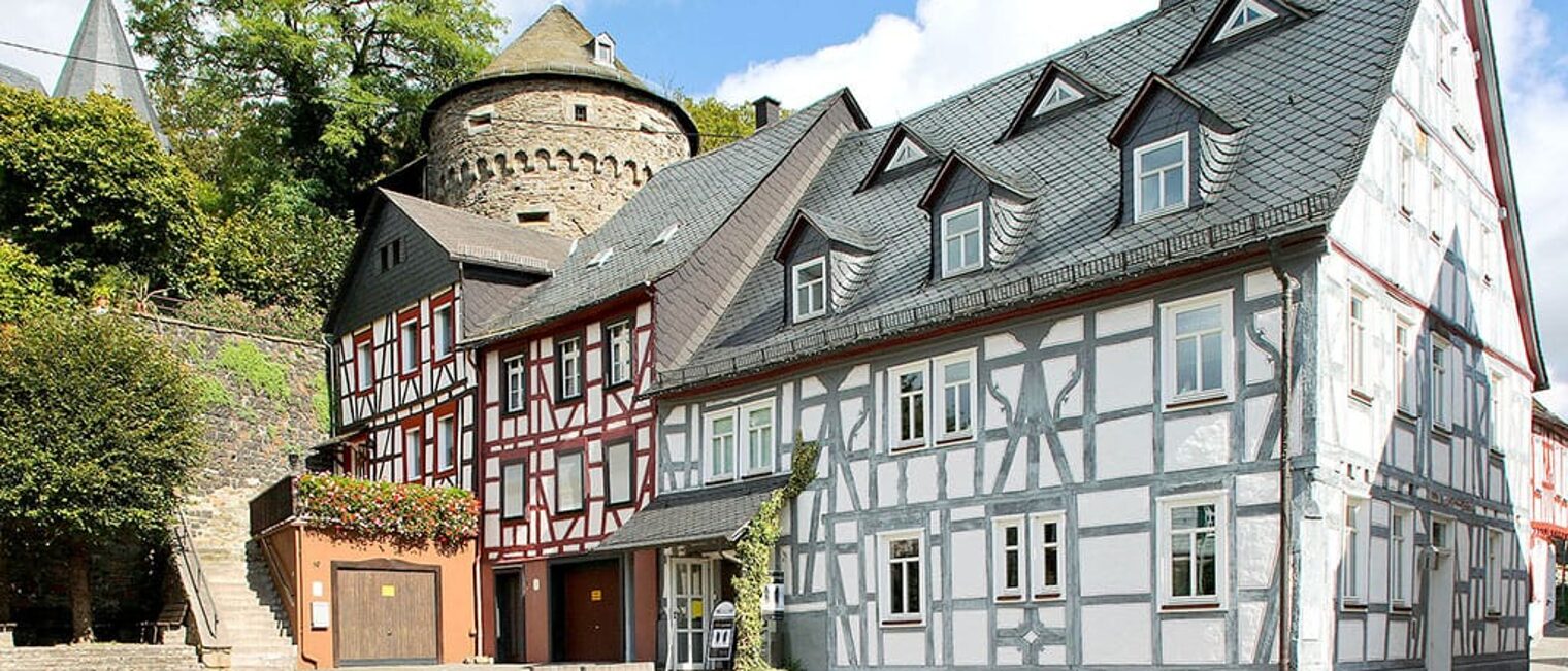 Berufsbildungszentren Herrstein mit Zentrum für Restaurierung und Denkmalpflege Berufsbildungszentren Herrstein mit Zentrum für Restaurierung und Denkmalpflege
