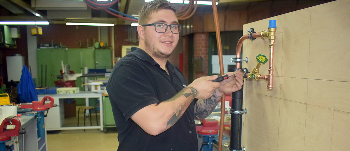 Die besten Zimmerer und Anlagenmechaniker gekürt Die besten Zimmerer und Anlagenmechaniker gekürt