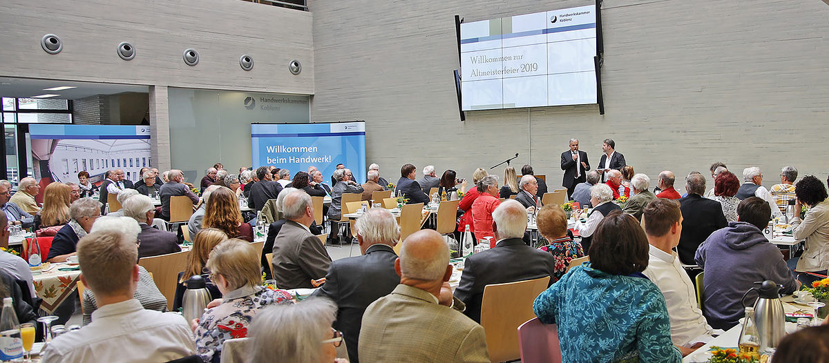 HwK zeichnet fast 200 Meisterjubilare aus. HwK zeichnet fast 200 Meisterjubilare aus.
