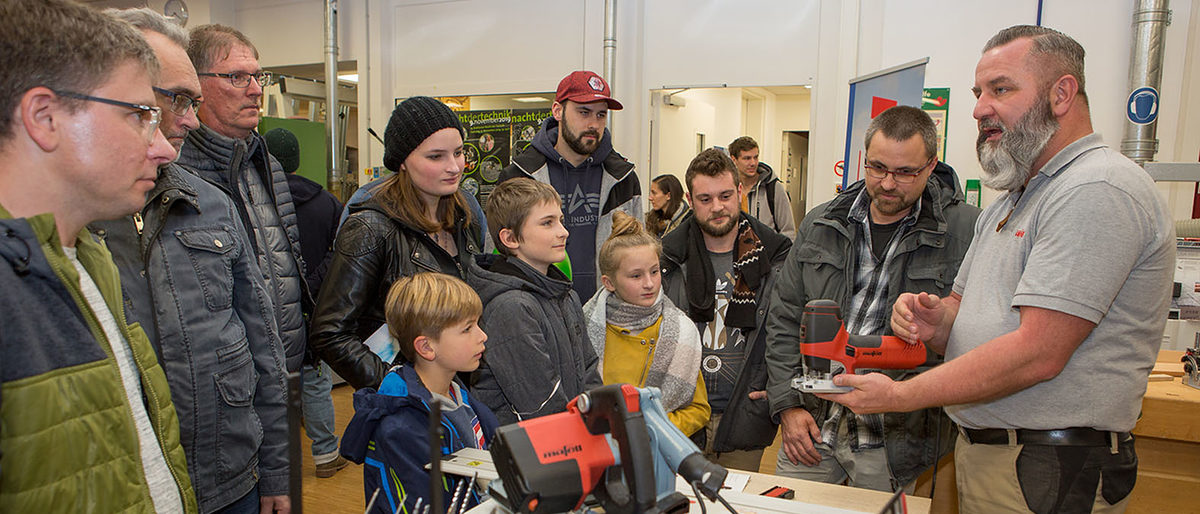 11.000 Technik-Nachtschwärmer sind begeistert 11.000 Technik-Nachtschwärmer sind begeistert
