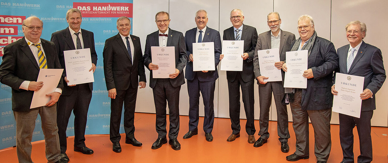 Handwerkskammer (HwK) Koblenz bedankt sich für langjährige Ehrenamtsarbeit und gratuliert Spitzennachwuchs 